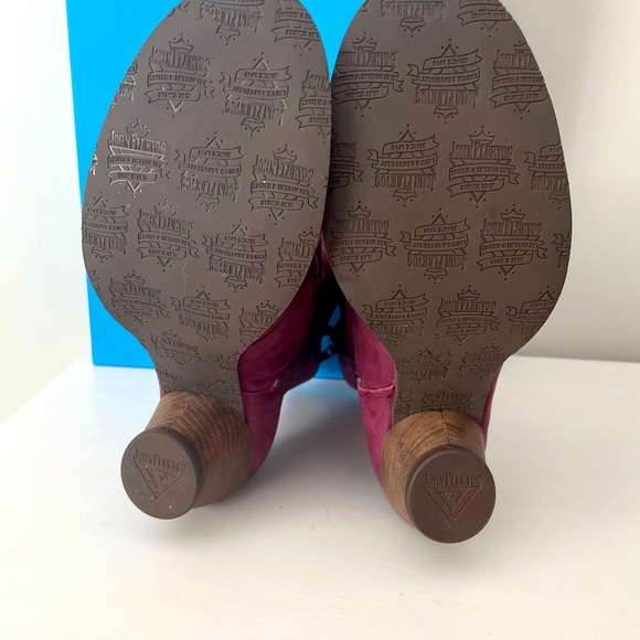 Fluevog Purple Gladstones - Picture 4 of 4